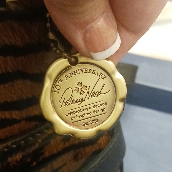 Exotic Brown and Black Crossbody Bag with Gold Clasp - Picture 9 of 12